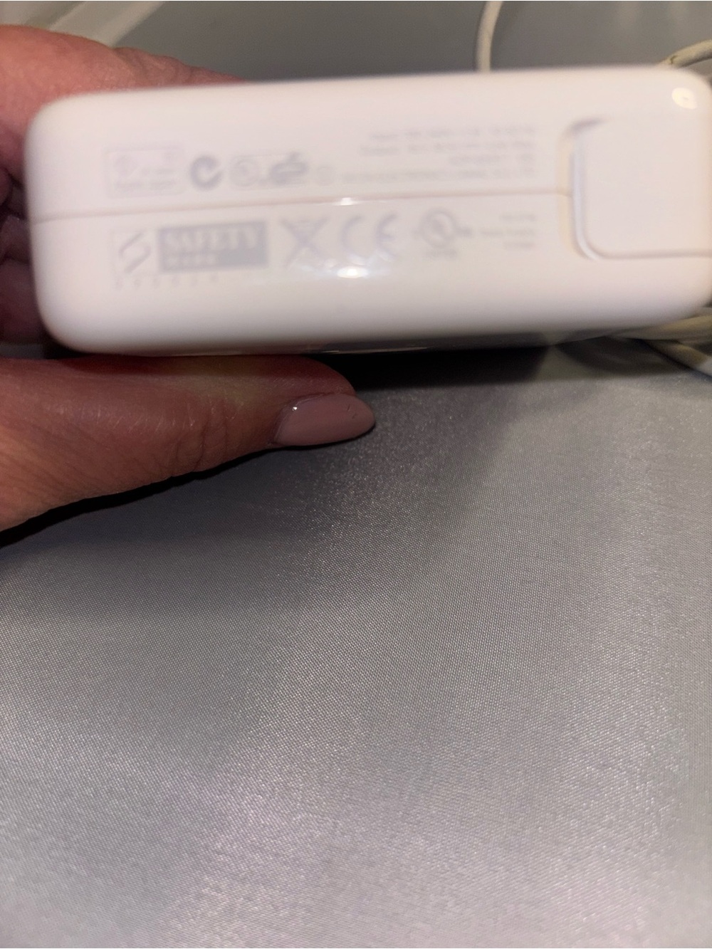 Apple MagSafe 85w Power Adapter for MacBook - Picture 5 of 8